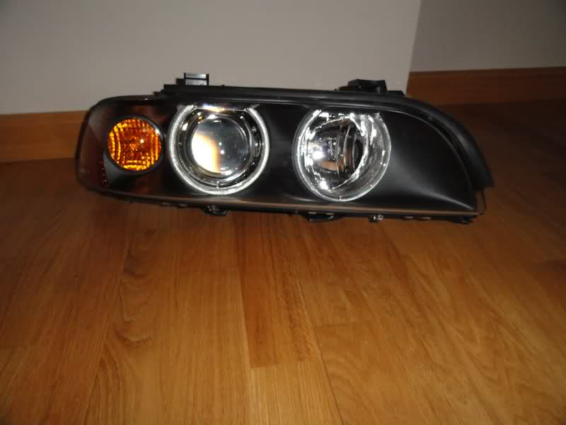 ĐÈN PHA BMW 525I.